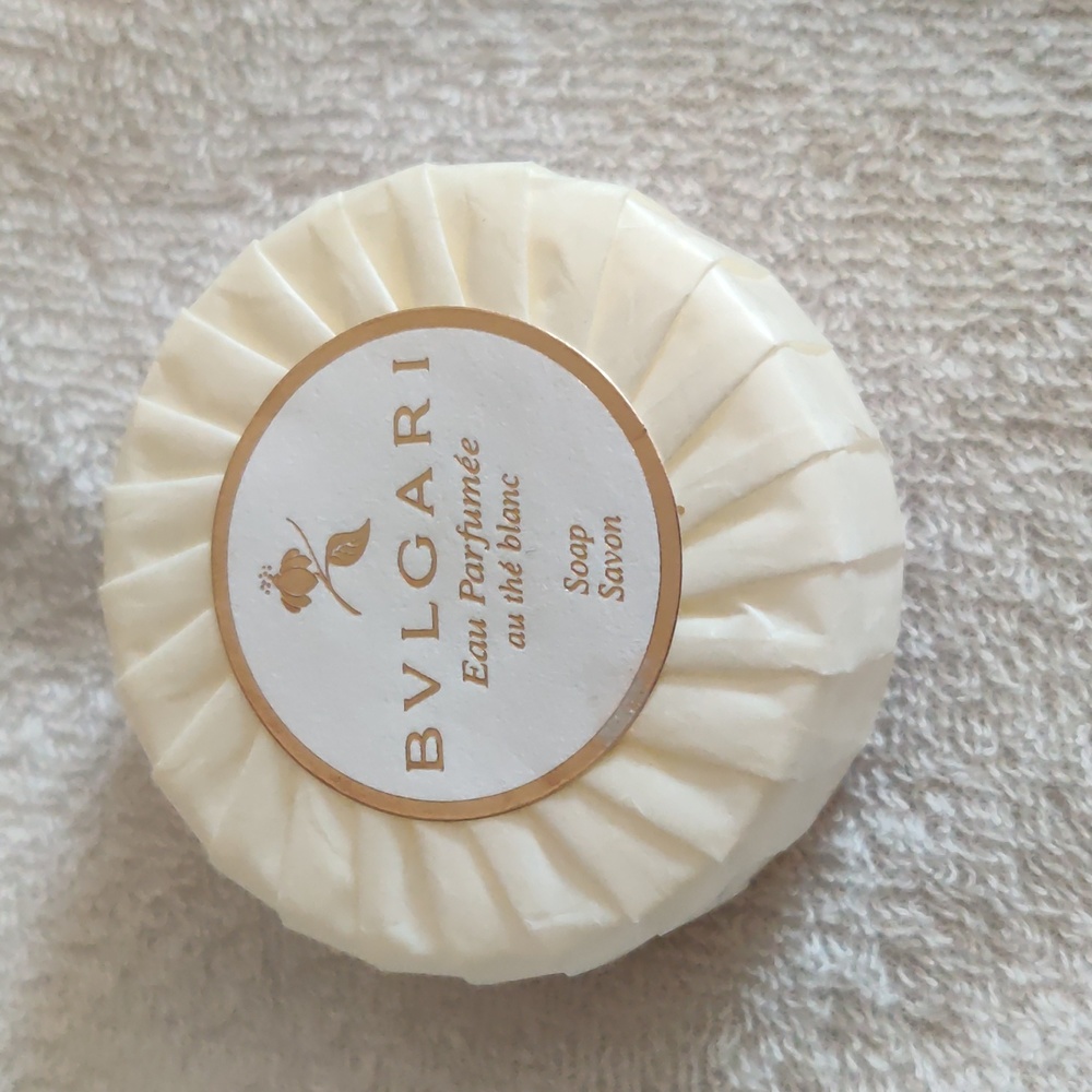 Handmade shell dish & soap - Picture 3 of 3